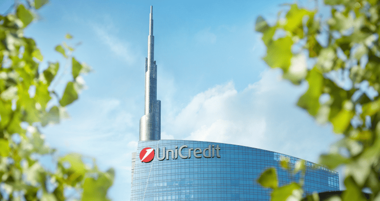UniCredit wraca do Polski jako bank - nowa era dla klientów indywidualnych i biznesowych